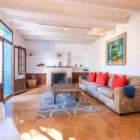 Casa Metge Vidal Holiday home *